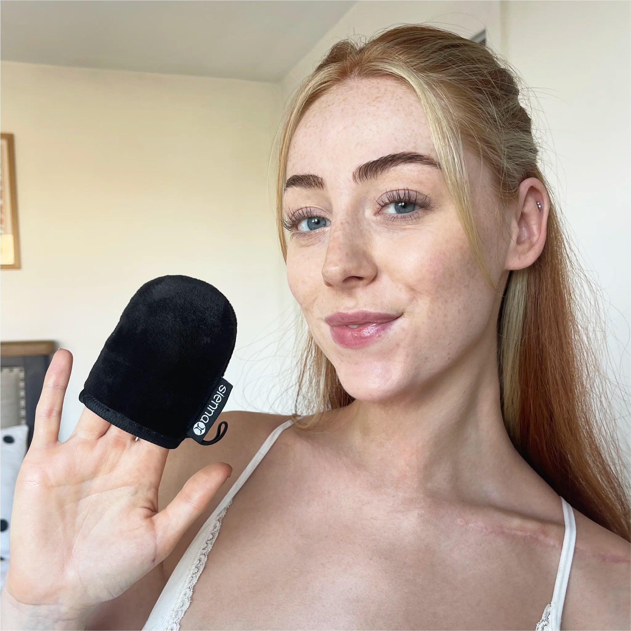 Mini Luxury Self Tanning Mitt
