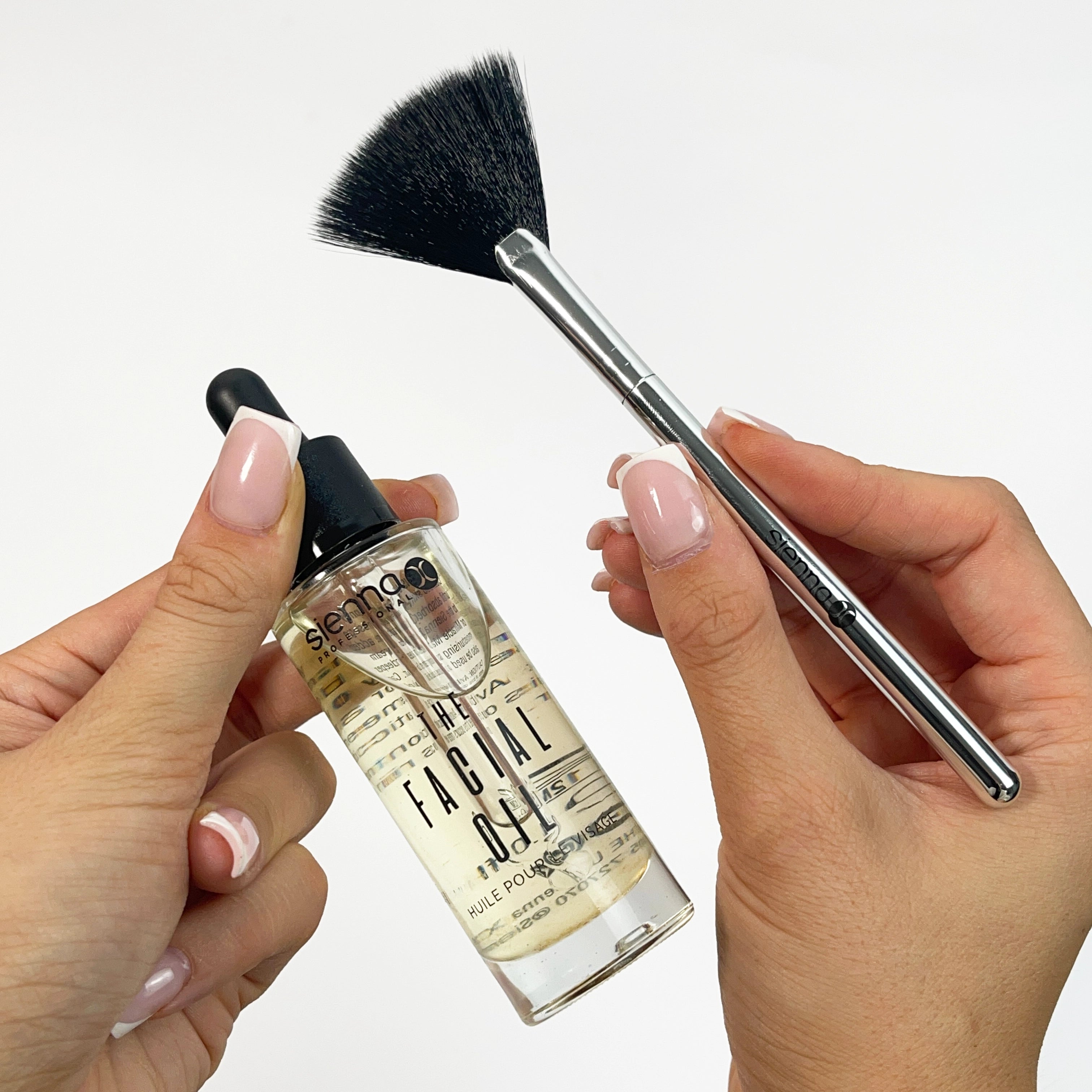 The Facial Oil + Fan Brush